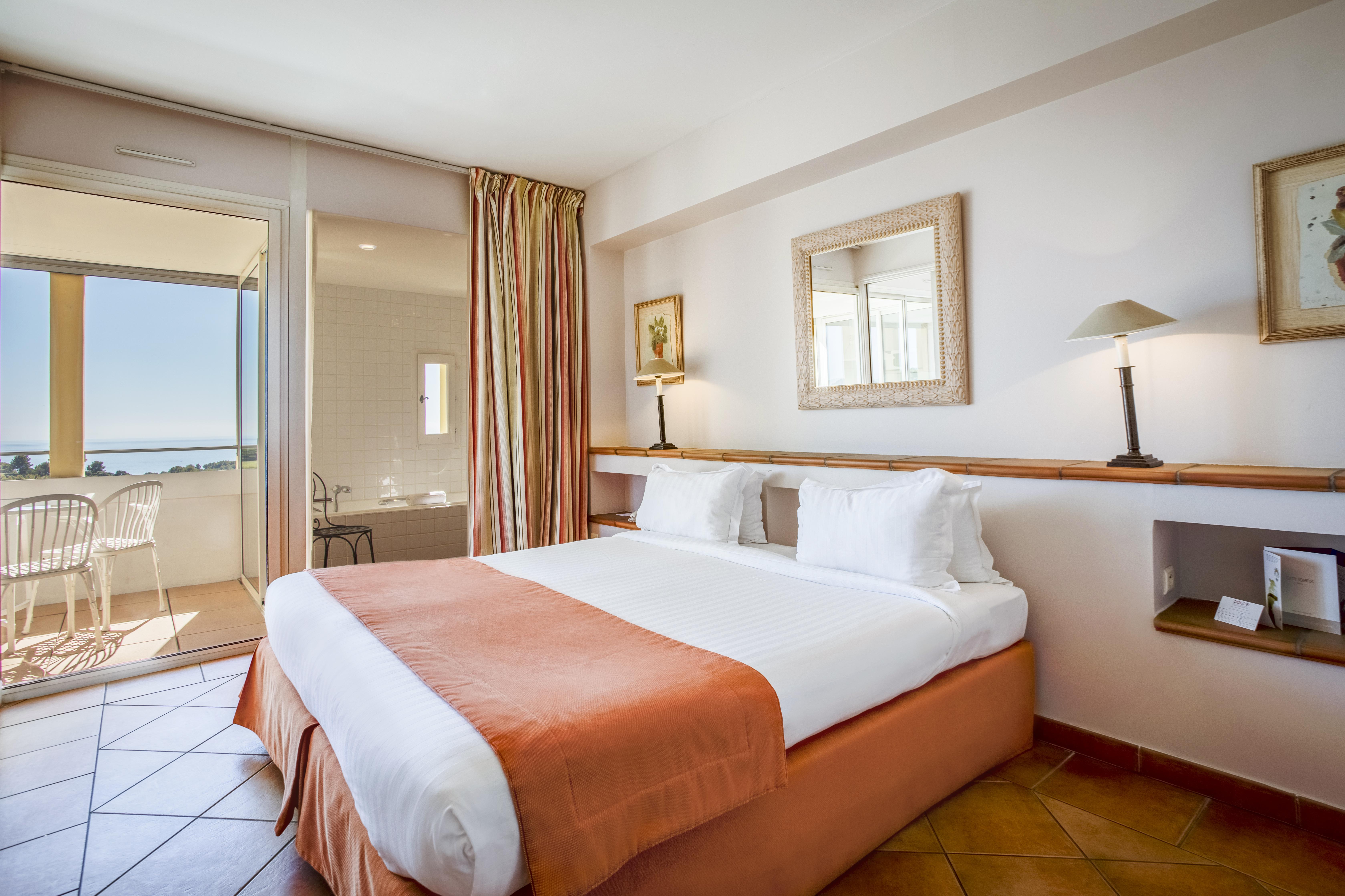 โดลเช บาย วินด์แฮม เฟรกัต โพรว็องซ์ Hotel แซ็งต์-ซีร์-ซูร์-แมร์ ภายนอก รูปภาพ