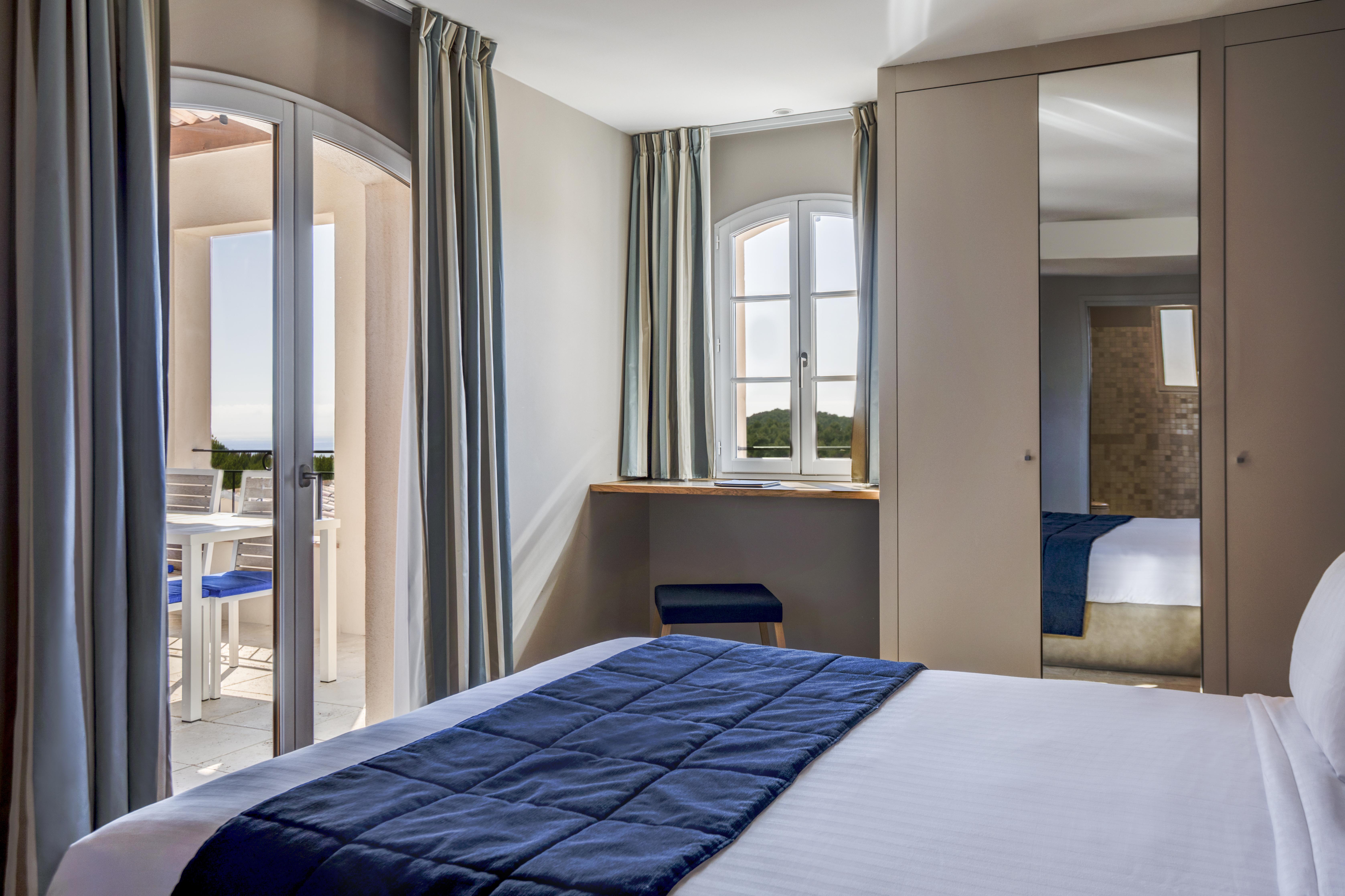 โดลเช บาย วินด์แฮม เฟรกัต โพรว็องซ์ Hotel แซ็งต์-ซีร์-ซูร์-แมร์ ภายนอก รูปภาพ