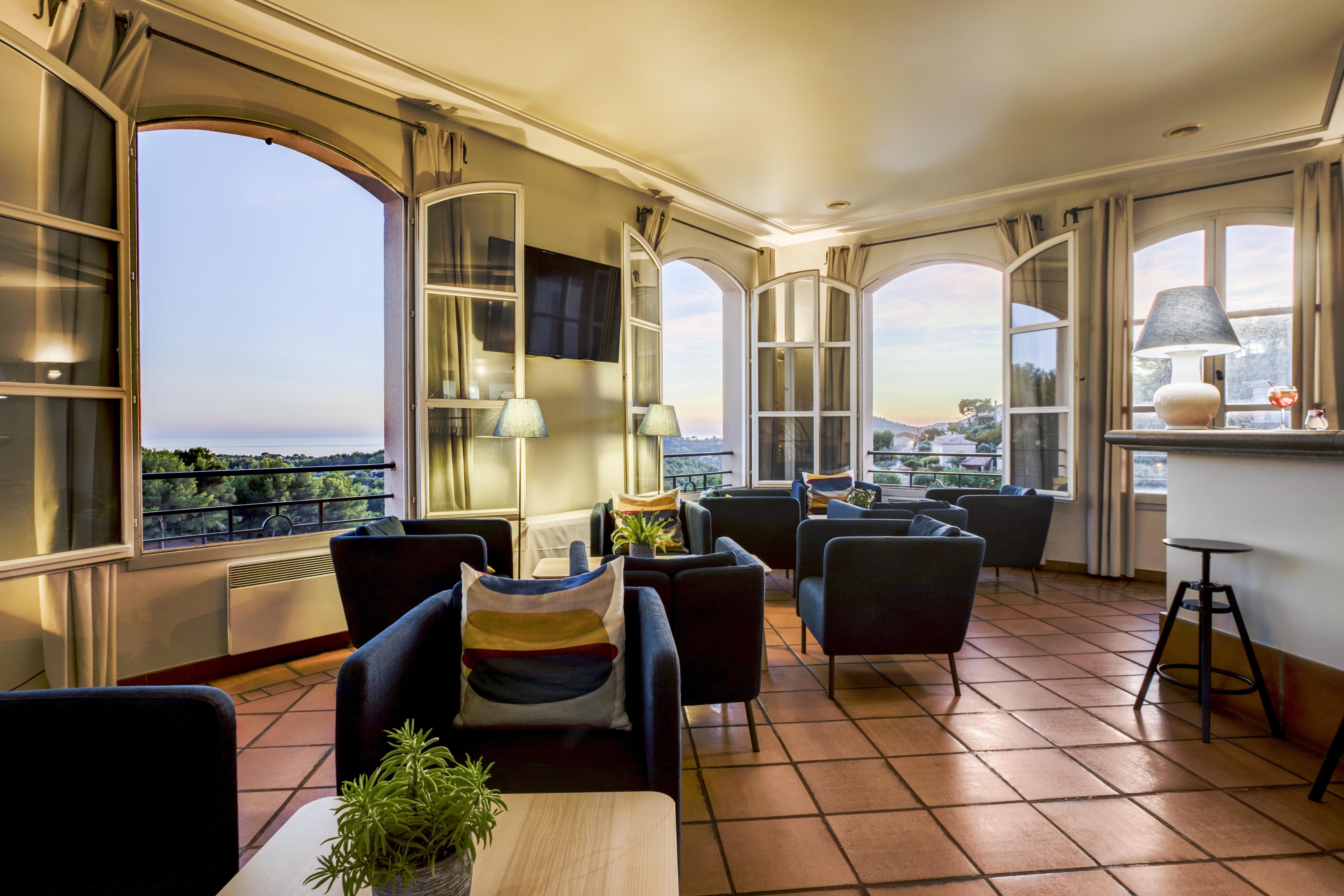 โดลเช บาย วินด์แฮม เฟรกัต โพรว็องซ์ Hotel แซ็งต์-ซีร์-ซูร์-แมร์ ภายนอก รูปภาพ